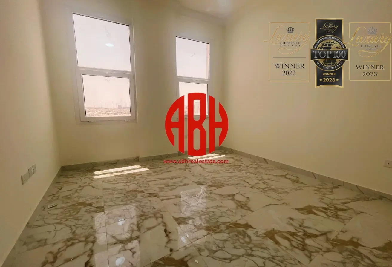 BRAND NEW | SPACIOUS 3-BEDROOM | PRIMARY LOCATION - Apartment in Al Aziziyah