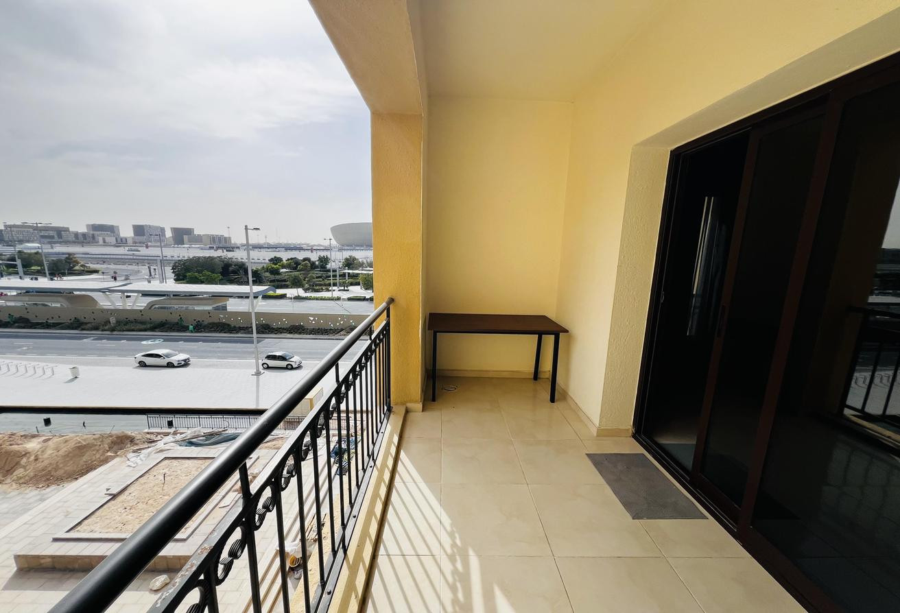 ‏Luxury 3 bedroom APARTMENT- UN FURNISHED|