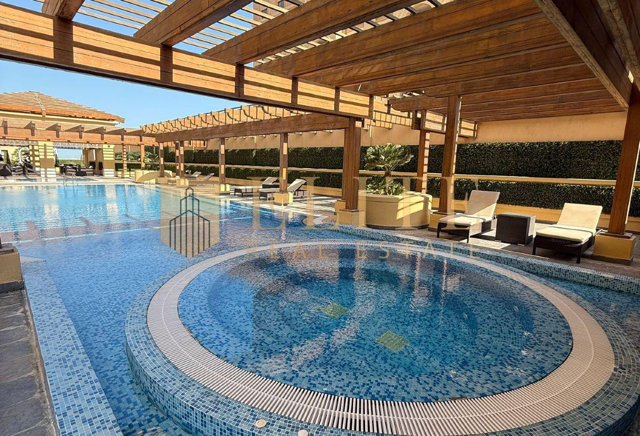 Brand new , semi furnished , Pearl Qatar - Apartment in East Porto Drive