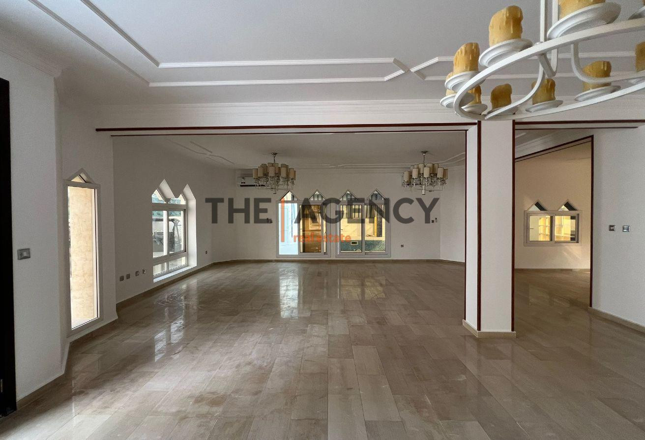 Villa for Rent in Al Dafna - Villa in Al Dafna