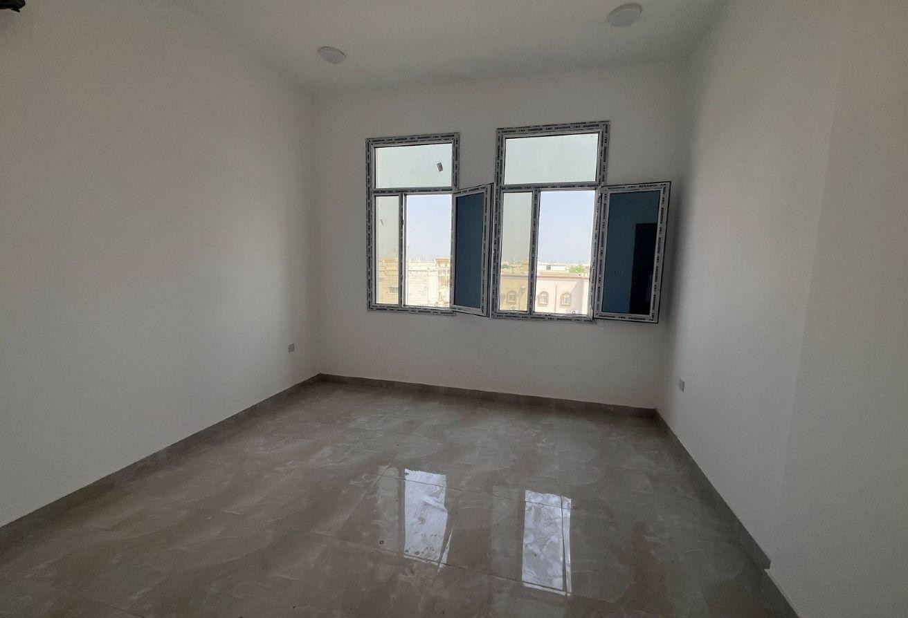 Unfurnished Apartment for Rent in Al aziziyah. - Apartment in Al Aziziyah