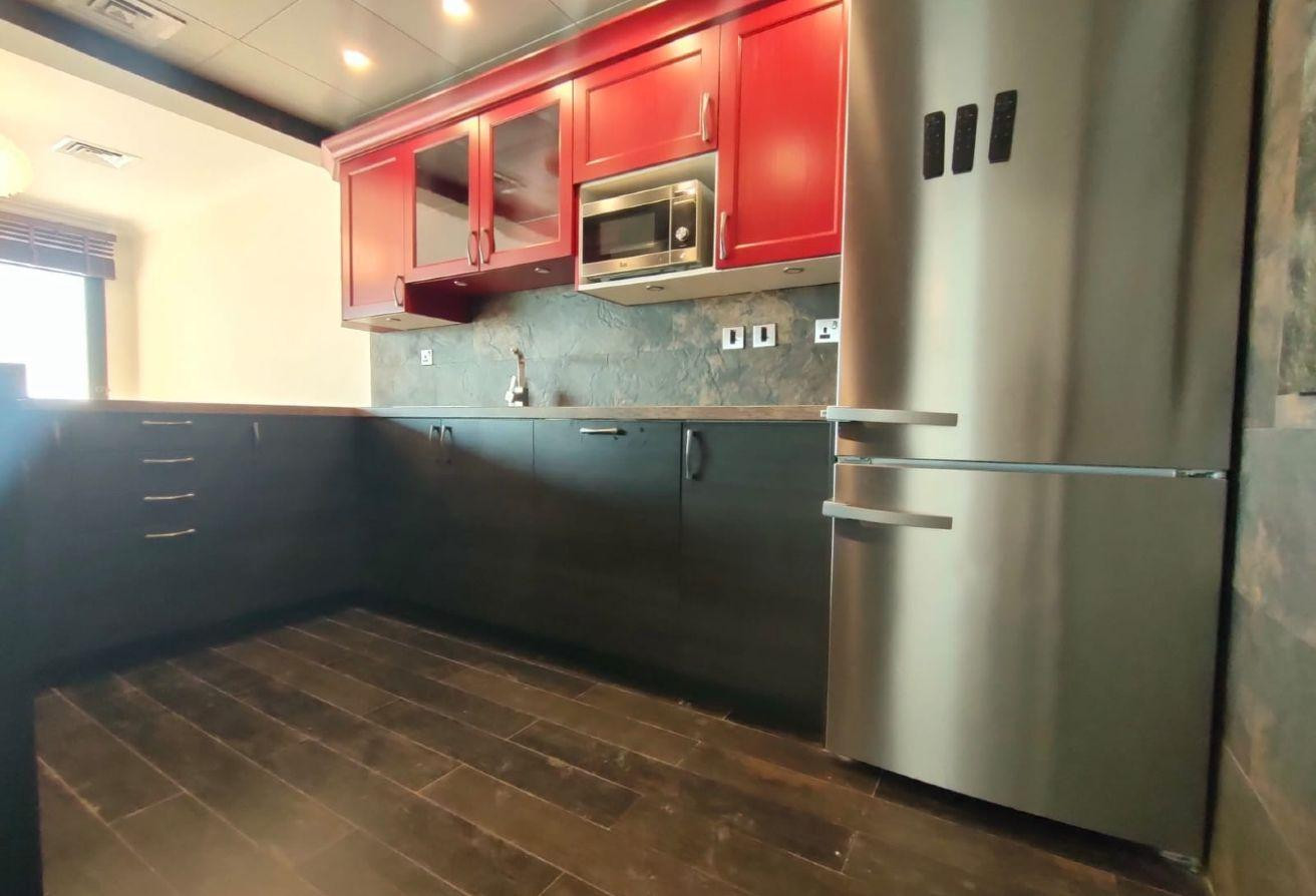Spacious 2 Badrooms SF | Balcony W/ Marina View