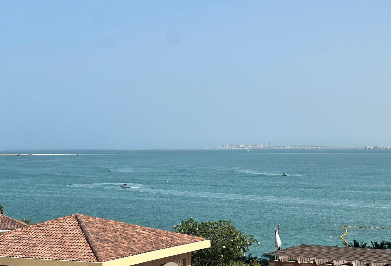 SPECIOUS ll 1BR SF ll CITY VIEW ll BALCONY