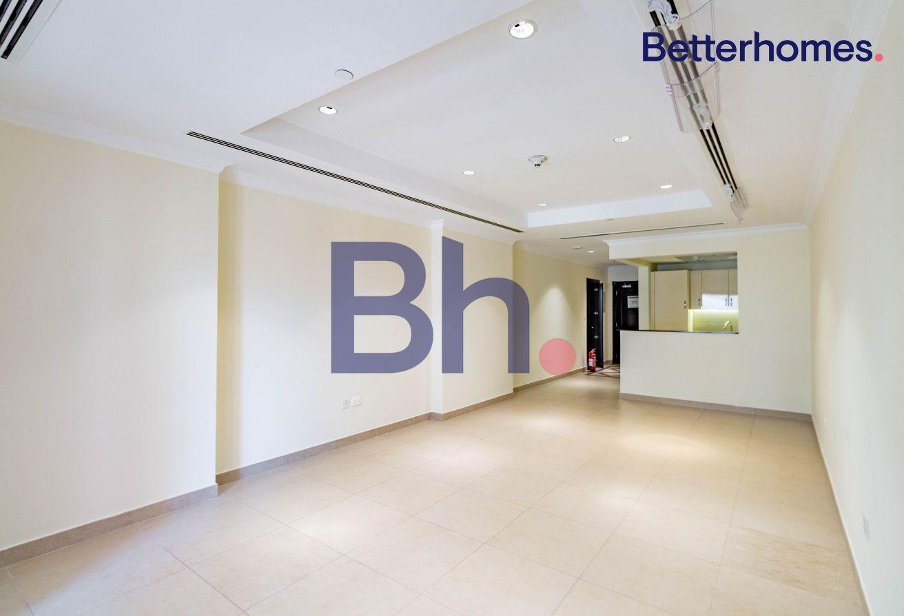 STYLISH MODERN STUDIO | PRIME LOCATION - Studio Apartment in West Porto Drive