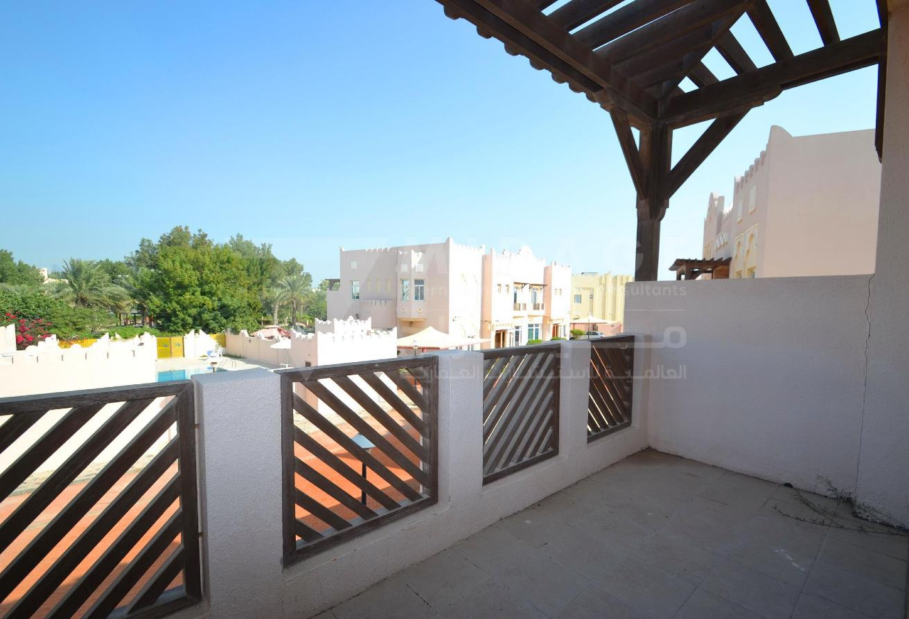 Luxury 4 Bedroom Compound Villa in West Bay - Compound Villa in West Bay Lagoon
