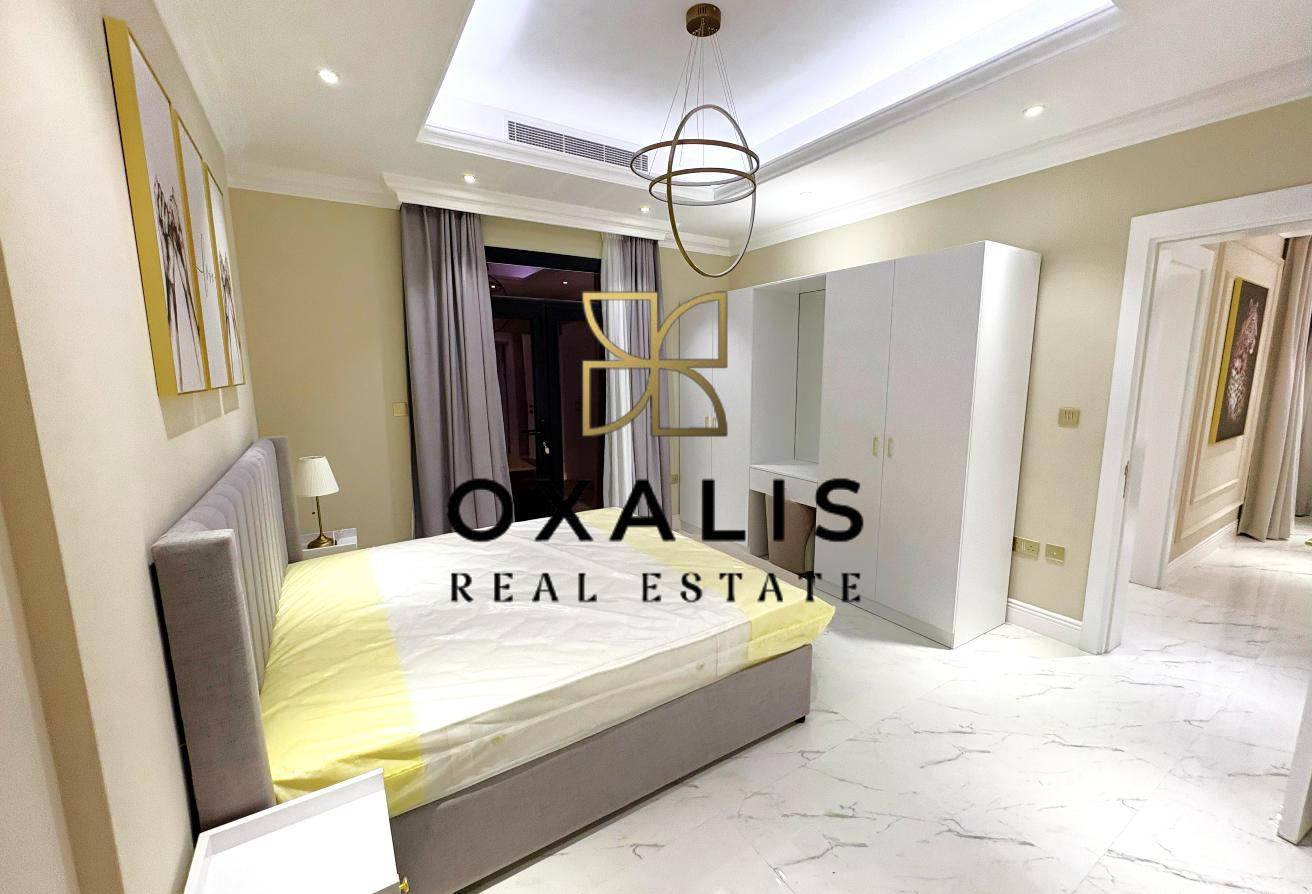 LUXURIOUS 2 BEDROOMS FURNISHED | NEAR WEST WALK