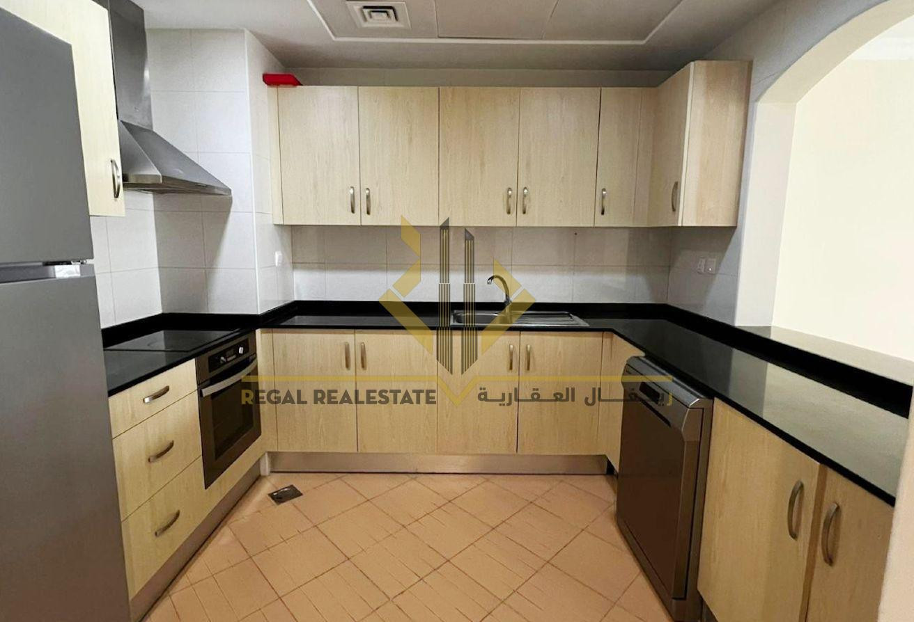 For Sale! 1BR + Office in Porto Arabia - Apartment in East Porto Drive