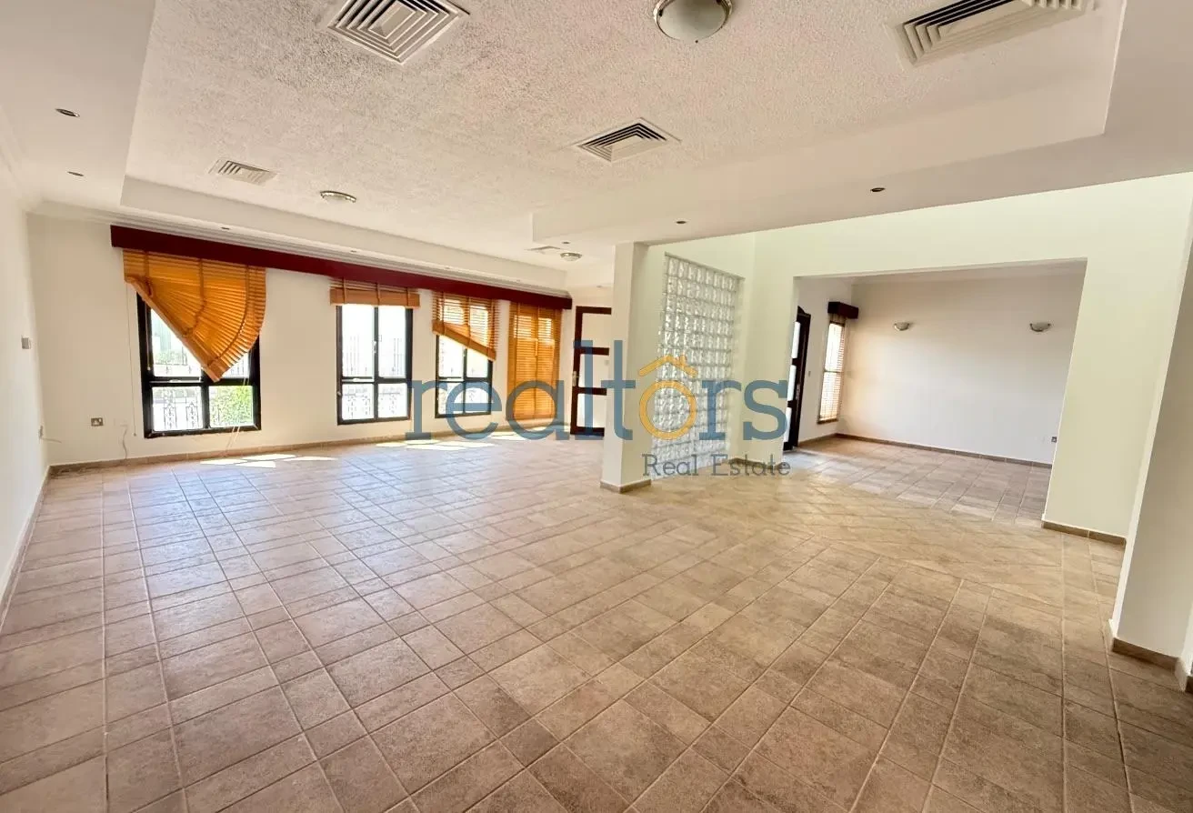 Fabulous 4BR + Maid Villa Compound | No Commission - Compound Villa in Bin Omran