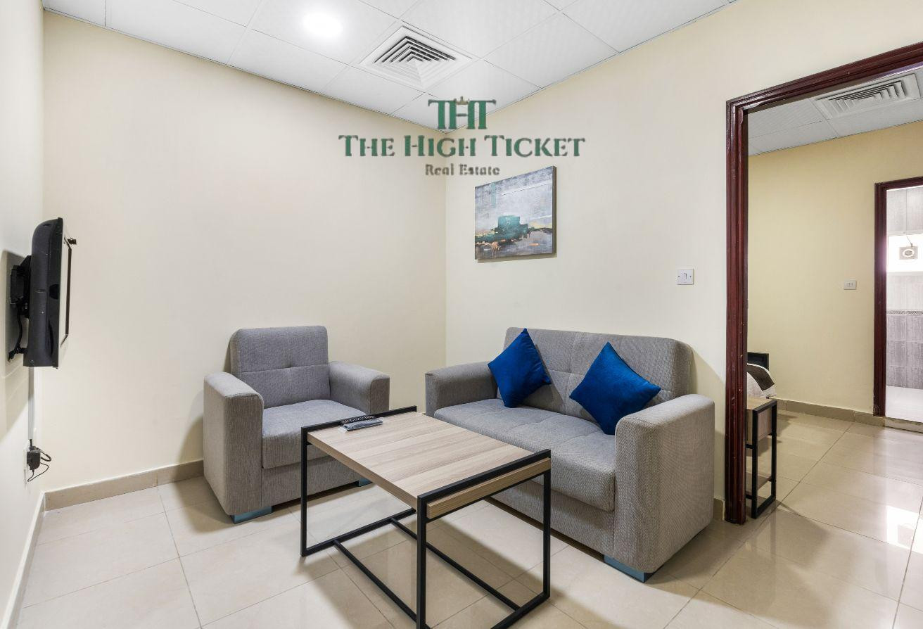 Spacious | 1BHK | FF | Free Wi-Fi - Apartment in Al Hilal East