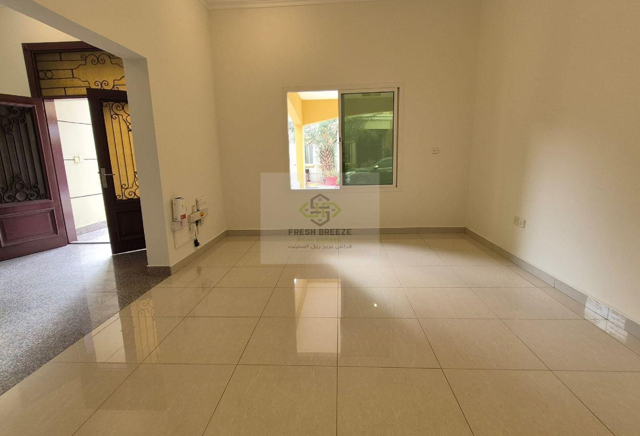 Un-Furnished 4BHK Compound Villa In Gharafa. - Villa in Al Gharrafa
