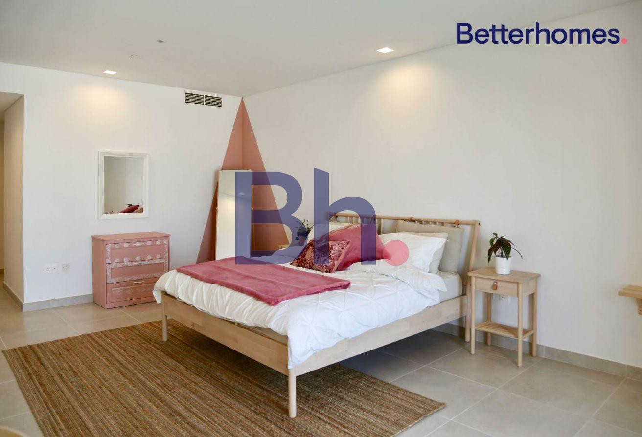 LUXURIOUS | 1 BEDROOM | SEA VIEW | BEACH ACCESS - Apartment in Viva West