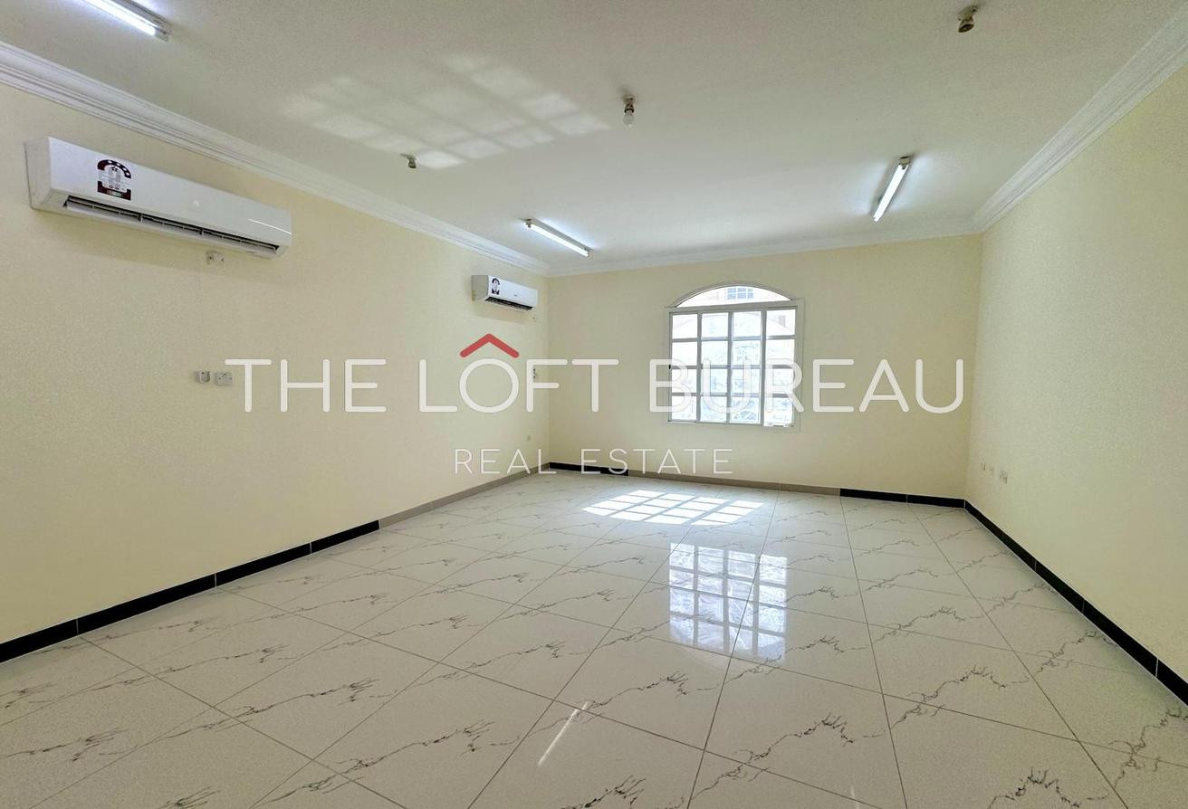 UF 5-Bedroom Villa for Rent in Ain Khaled - Villa in Ain Khaled Villas