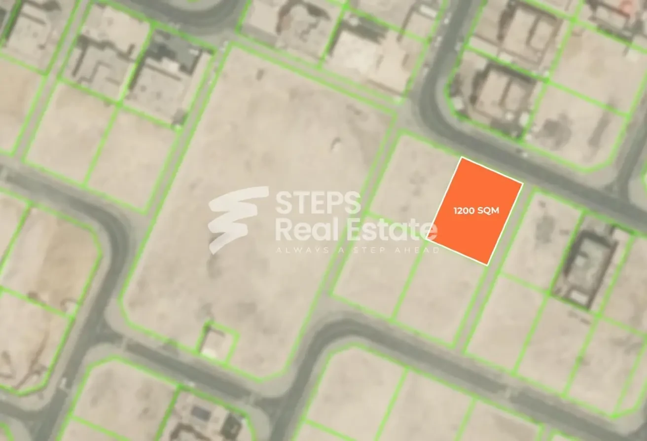 Residential Corner Land in Rawdat Al Hamama - Labor Camp in Rawdat Al Hamama