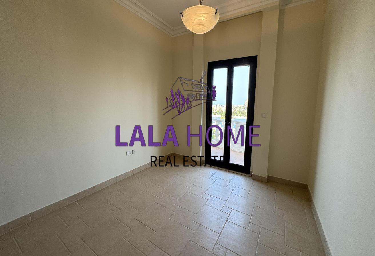 Beautiful 3BR Semi Cooling Inc | NO FEES