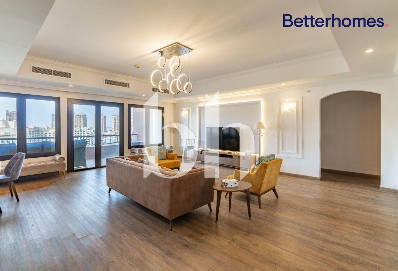 NO COMMISSION ! FULLY RENOVATED! AMAZING APARTMENT