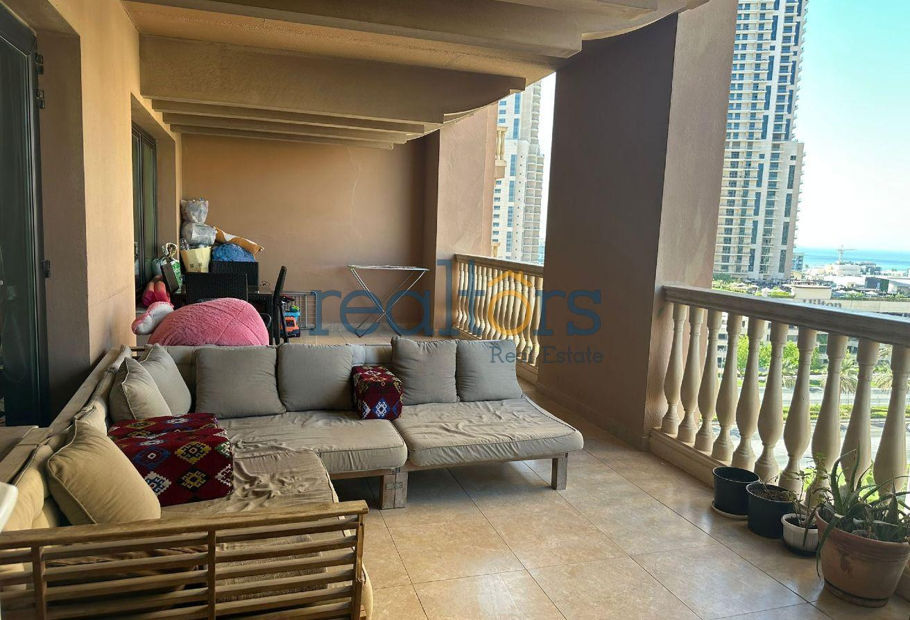 Amazing Deal! 2 Bedrooms Furnished for Sale - Apartment in Sabban Towers