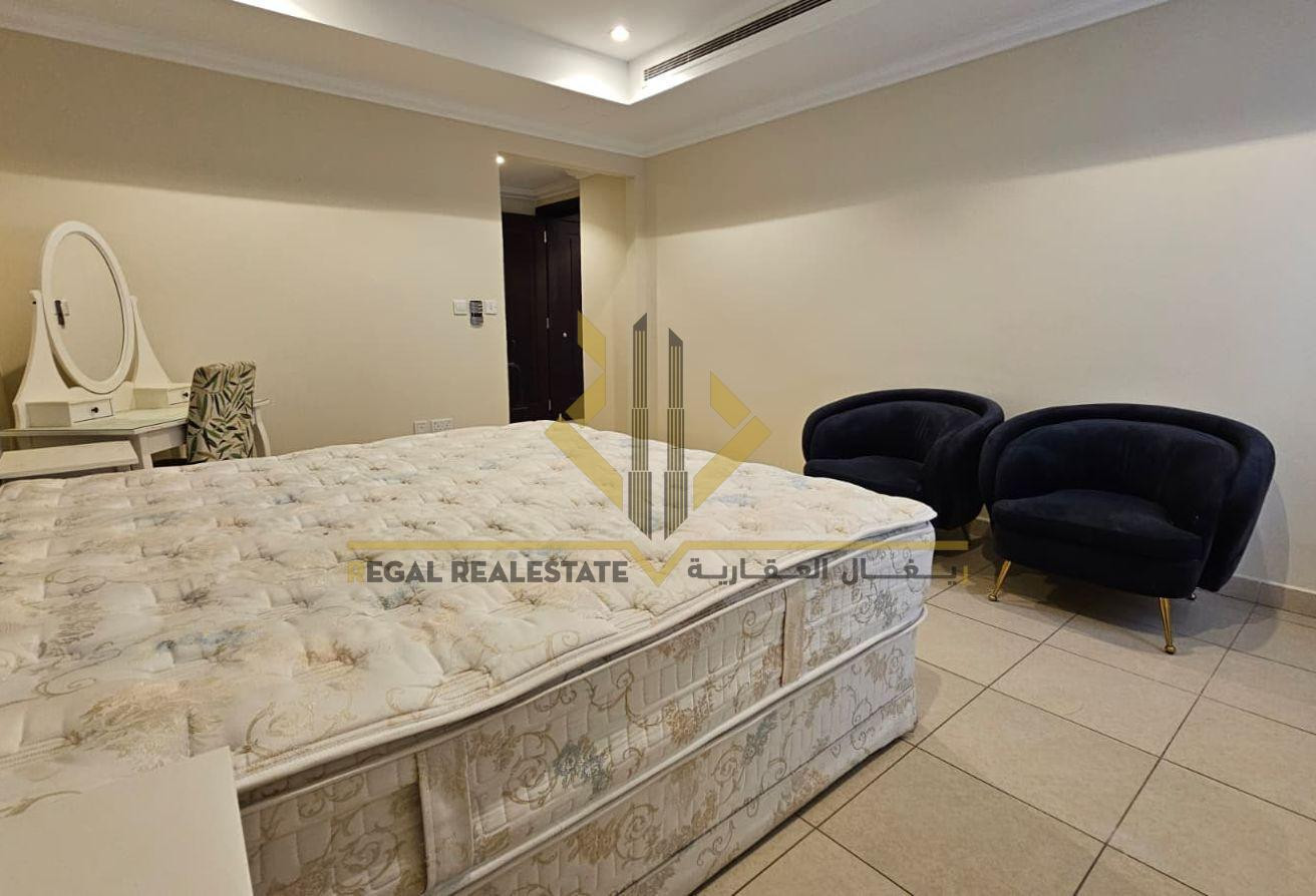 3-Bedroom Apartment in Porto Arabia with Sae view