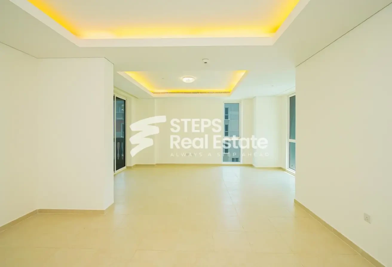 Luxury 2 Bedroom Apartment in The Pearl | Sea View - Apartment in East Porto Drive