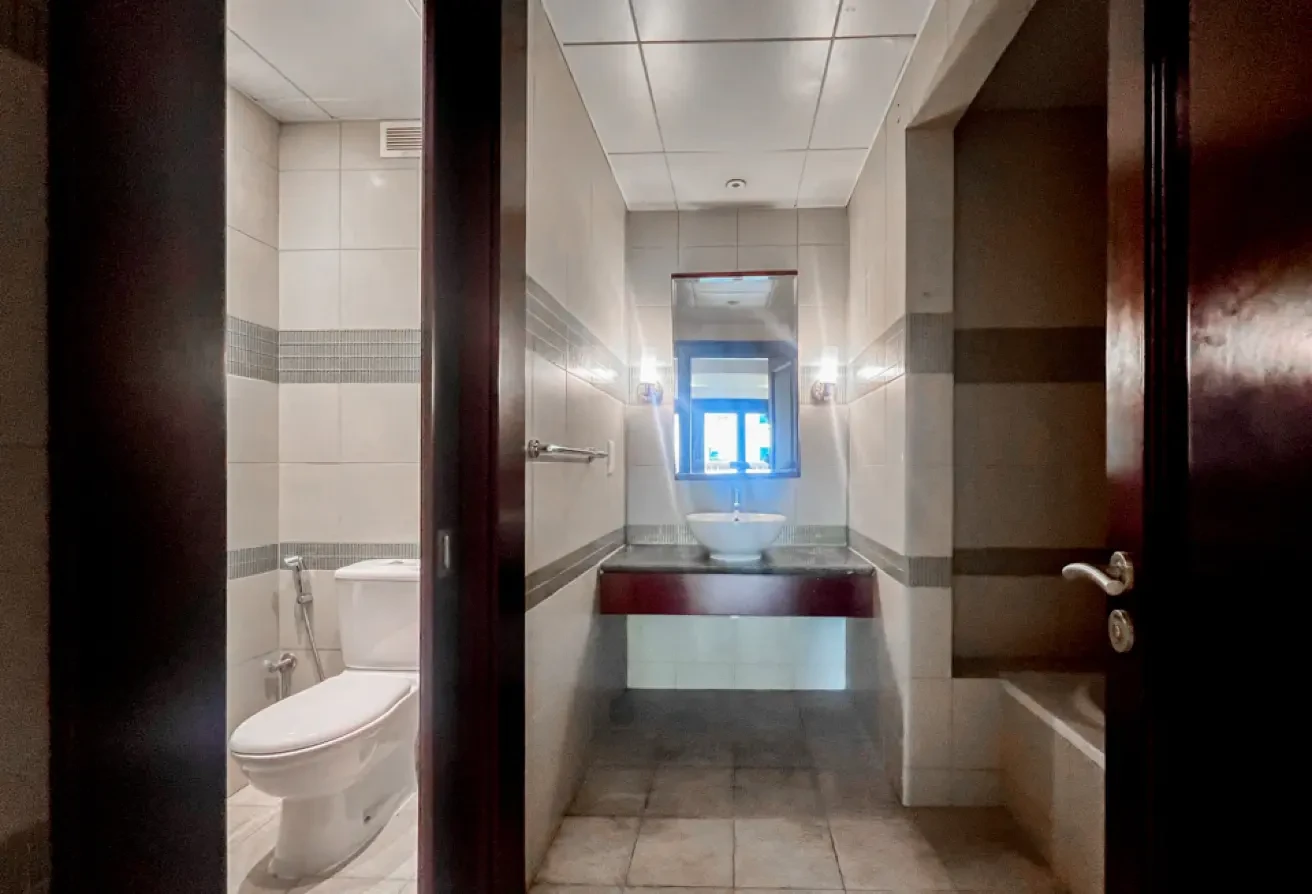 | SEMI FURNISHED | ELEGANT 1 BEDROOM - Apartment in Doha