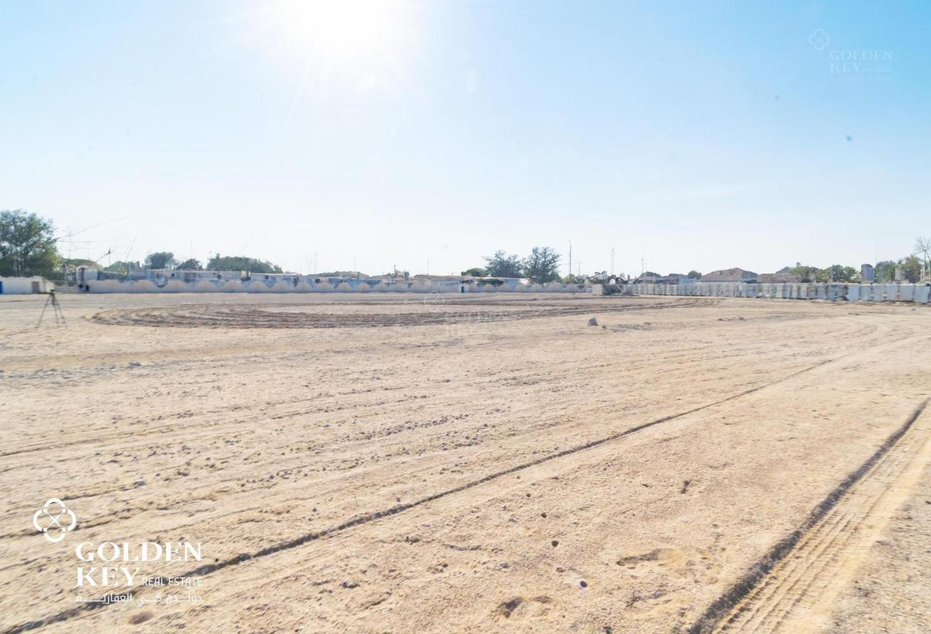 Premium Plot | Next to the beach | West Bay Lagoon - Plot in South Gate