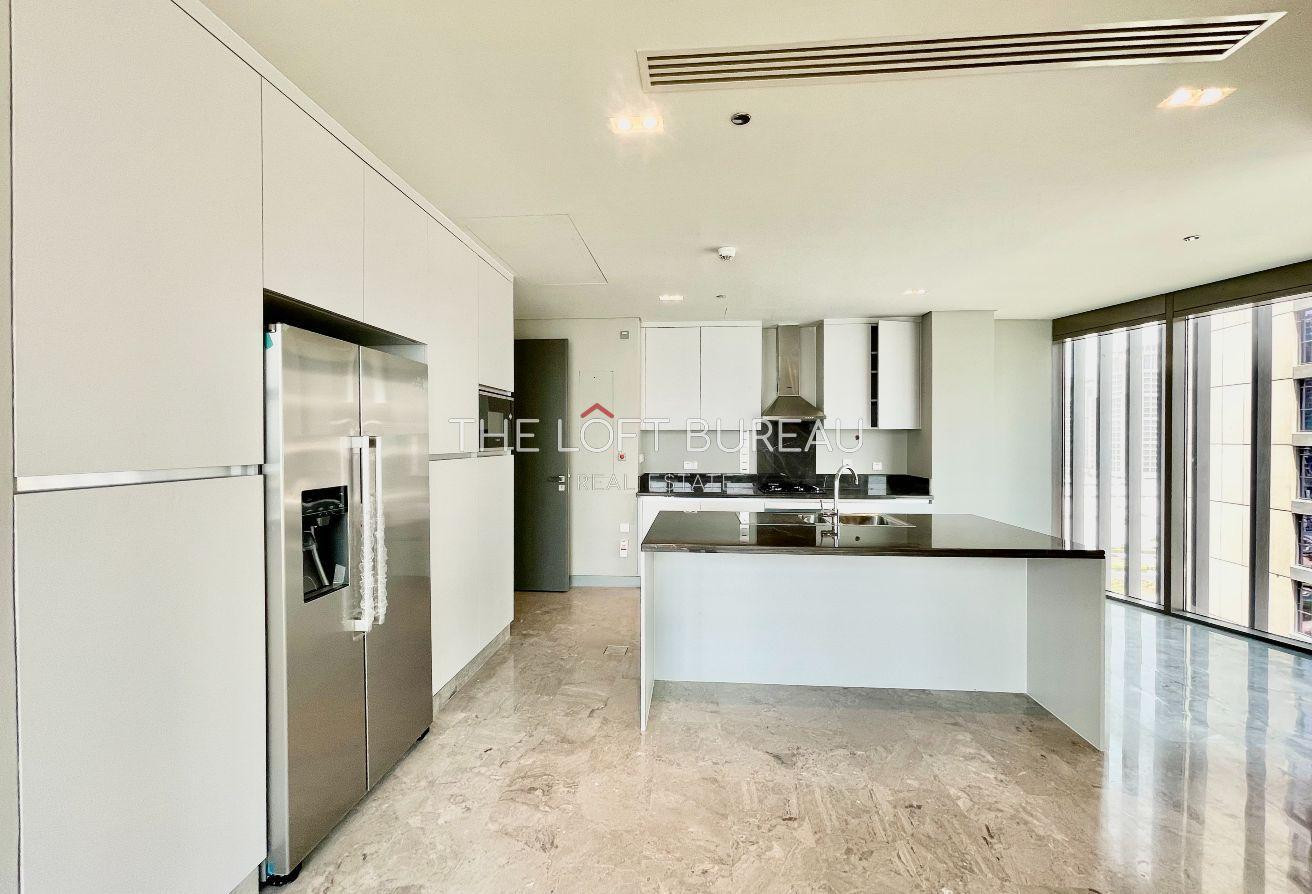 Luxurious Sea View Duplex for Sale – Seef Lusail - Duplex in Seef Lusail