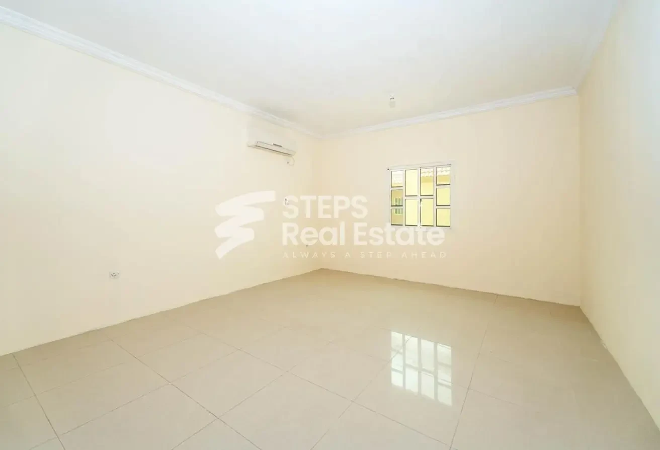 Spacious Compound Villa for Rent with Backyard - Compound Villa in Al Gharrafa