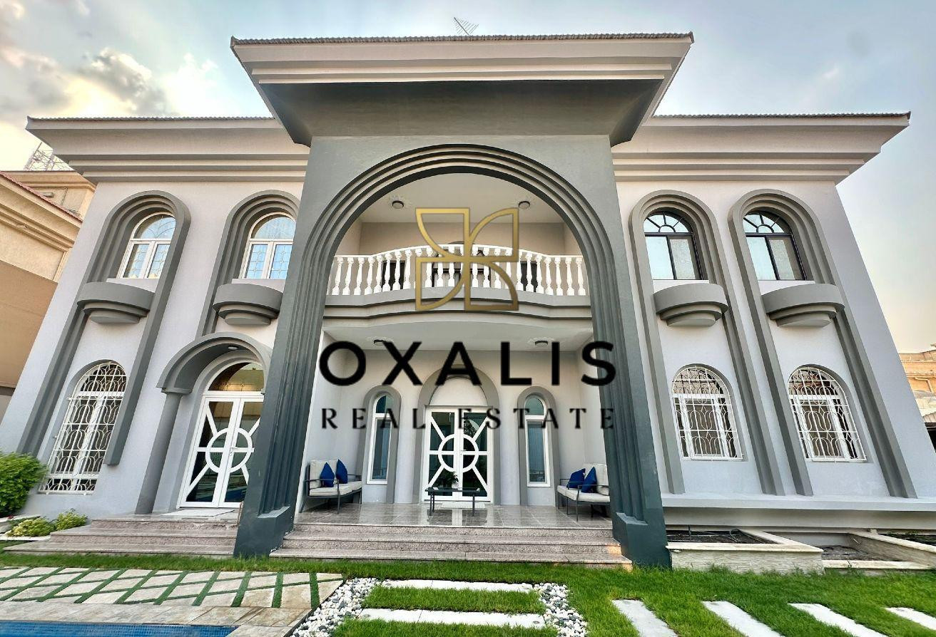 FOR SALE ! STUNNING 5 BHK + MAID | PRIVATE POOL - Villa in Souk Al gharaffa