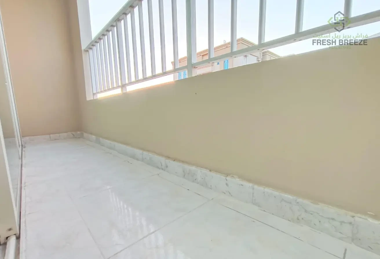 SPACIOUS 3BHK UNFURNISHED || BRAND NEW BUILDING - Apartment in West Porto Drive