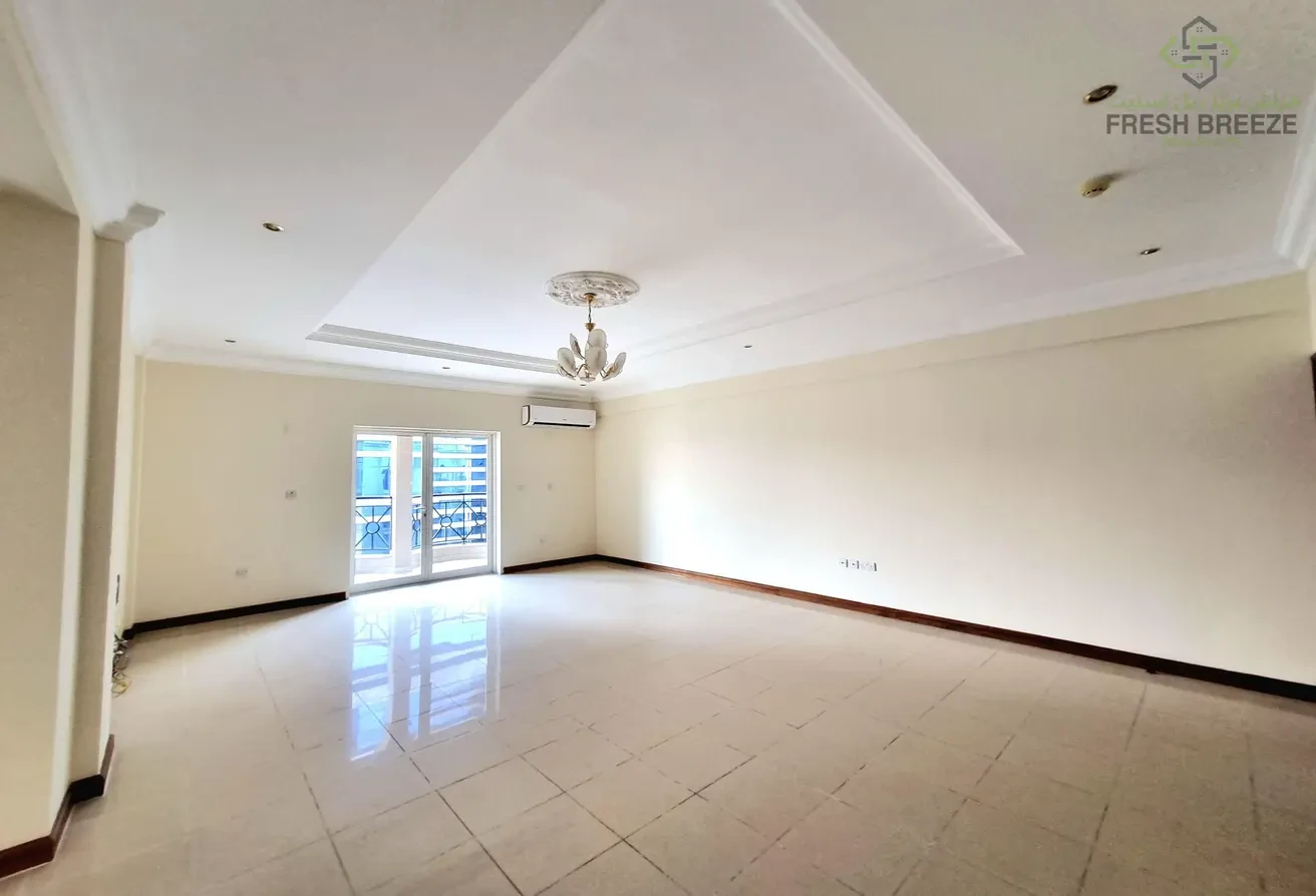 Spacious 2-Bedroom Apartment With Balcony - Apartment in Al Sadd