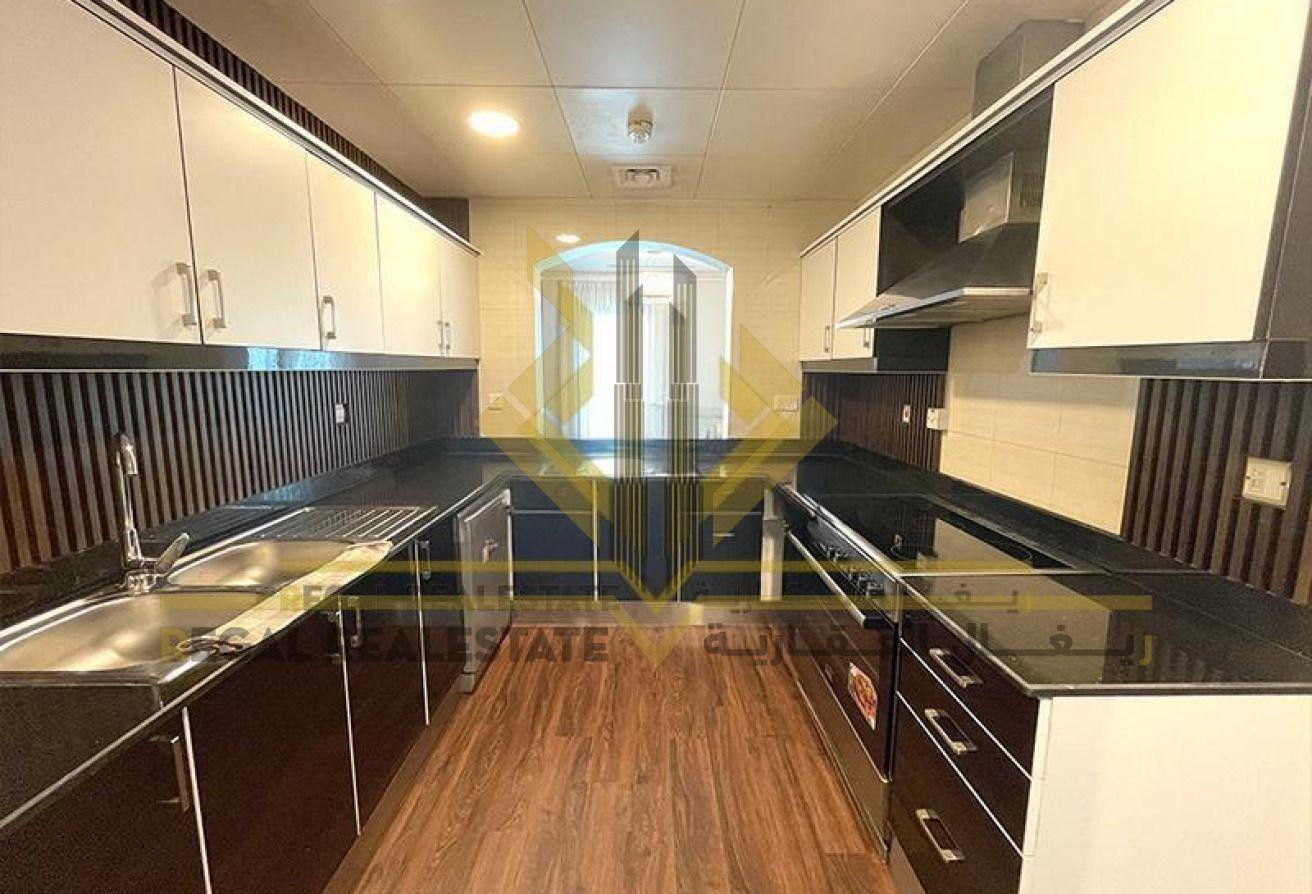 3+maid For Sale in Porto Arabia INC Gym and Pool - Apartment in East Porto Drive