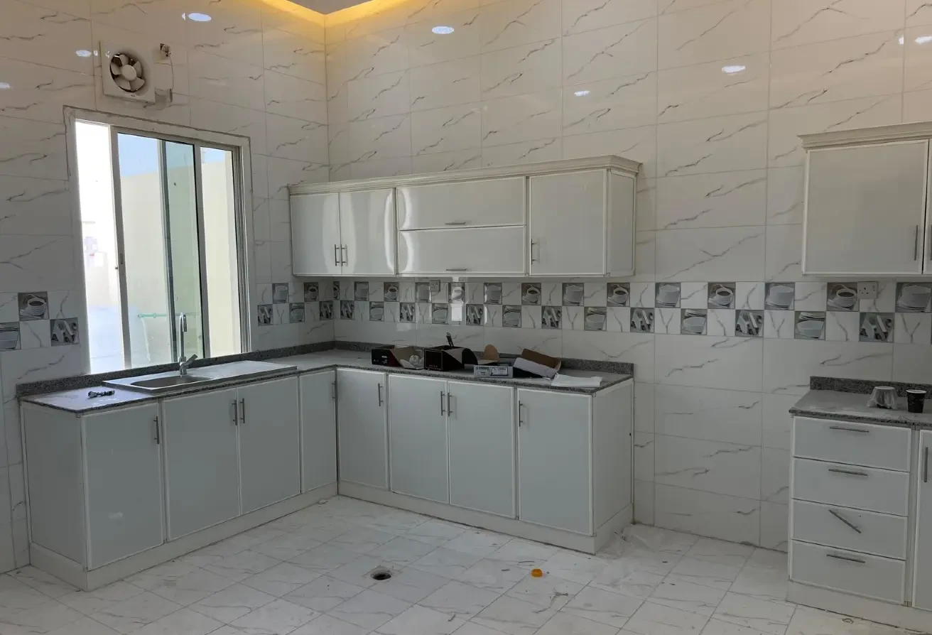 Brand new Standalone service or residential Villa - Villa in Umm Salal Ali
