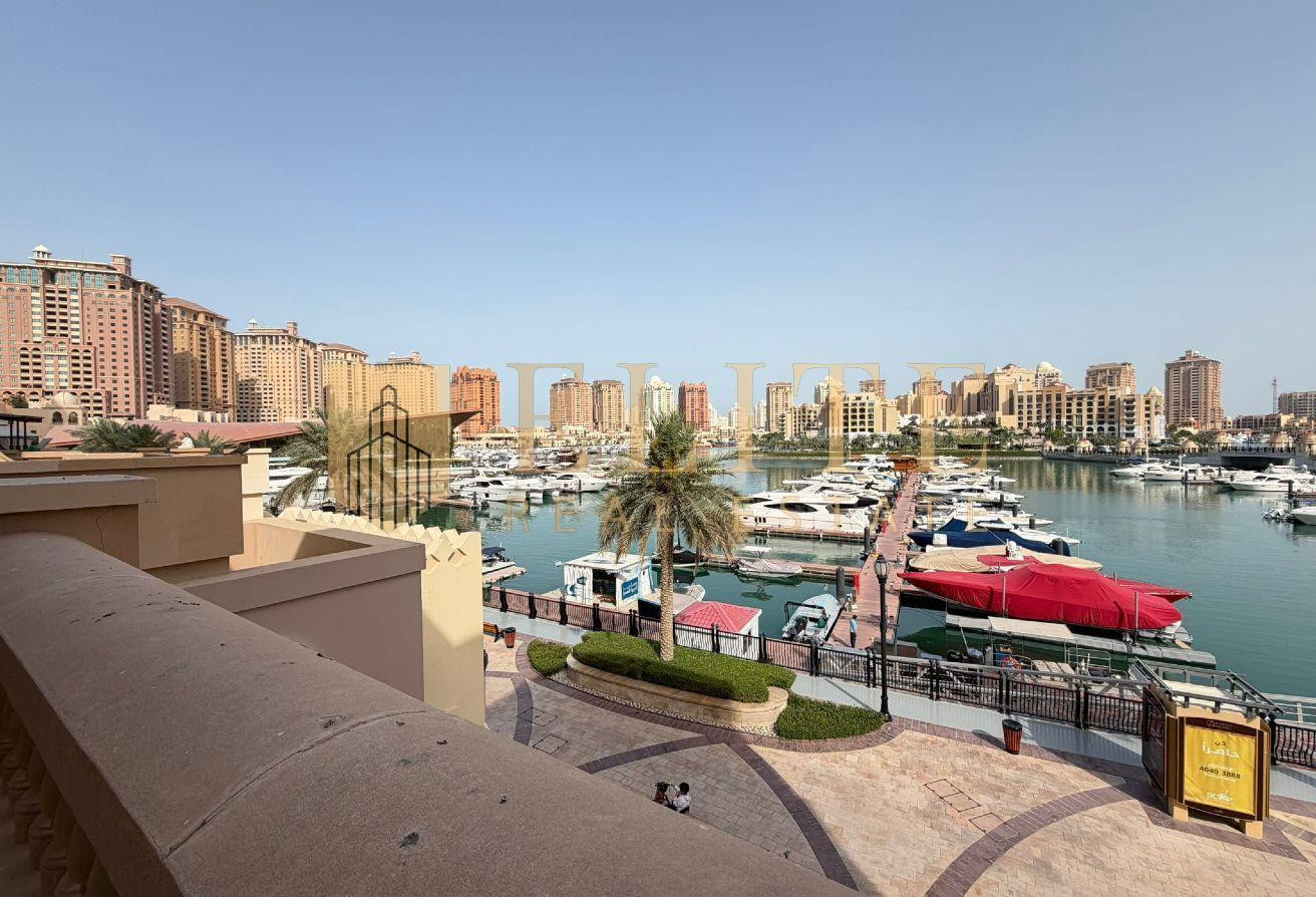 Maina View | Touwnhouse 4 Bedrooms + Maid s