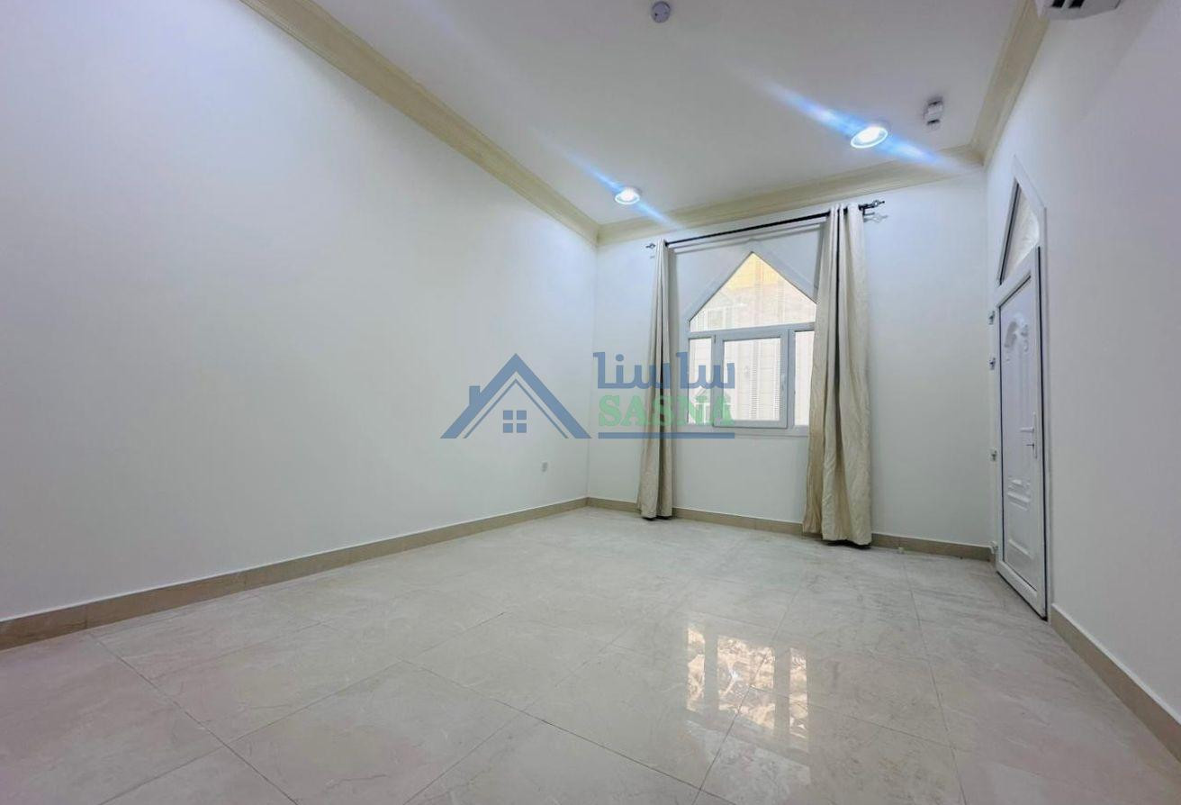 CALM &amp; CLEAN COMPOUND VILLA FOR RENT - BEST PRICE - Villa in Muaither North