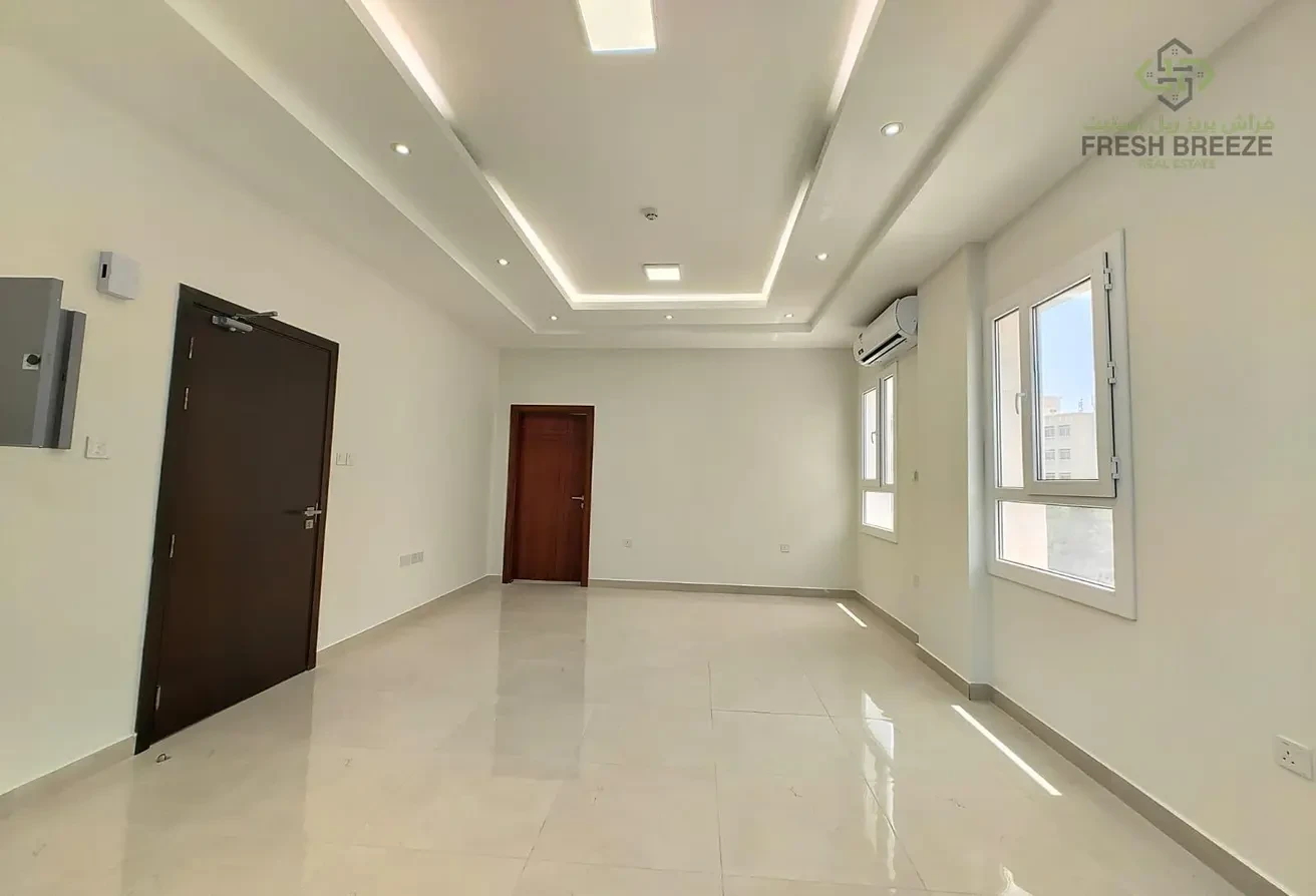 Brand New 1 BHK | Open Kitchen | Un Furnished - Apartment in Thabit Bin Zaid Street