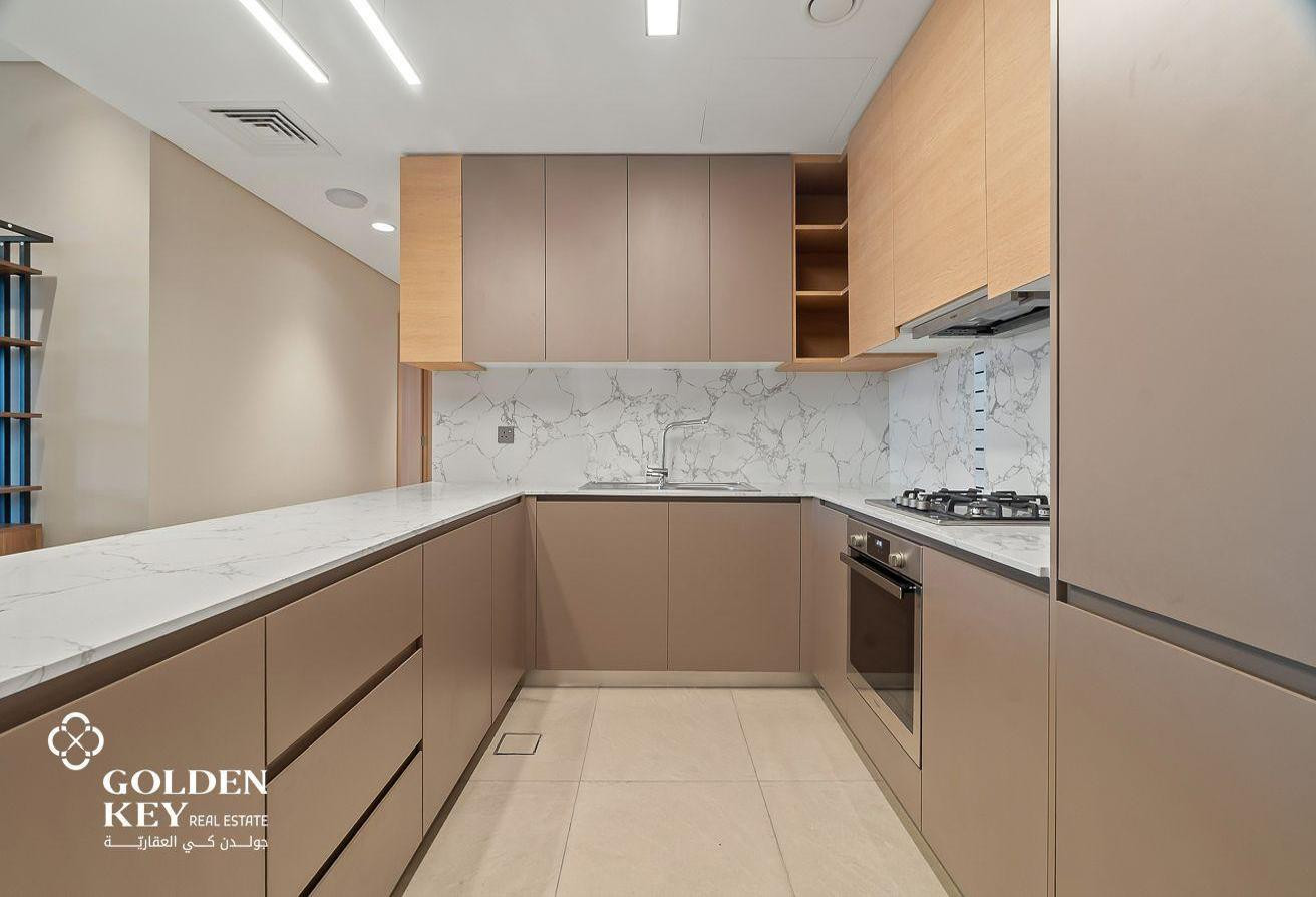 Brand New✅Furnished 2BR+Maid✅Big Balcony✅City view - Apartment in Marina Residence 16