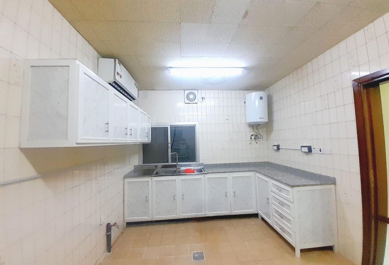 HUGE LAYOUT 3BHK APARTMETN WITH BALCONY | MANSOURA
