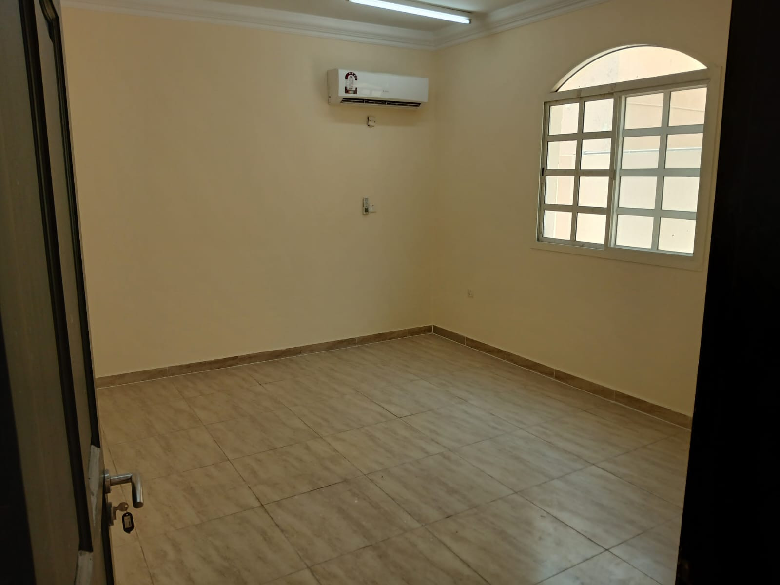 Affordable 5BHK Villa in Ain Kaled - Compound Villa in Ain Khaled