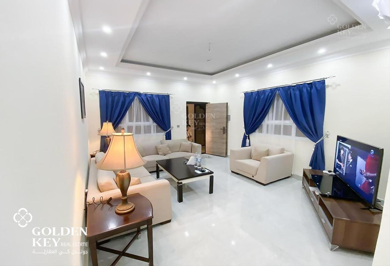 High End | A Great Investment | With Majles - Villa in Ain Khaled