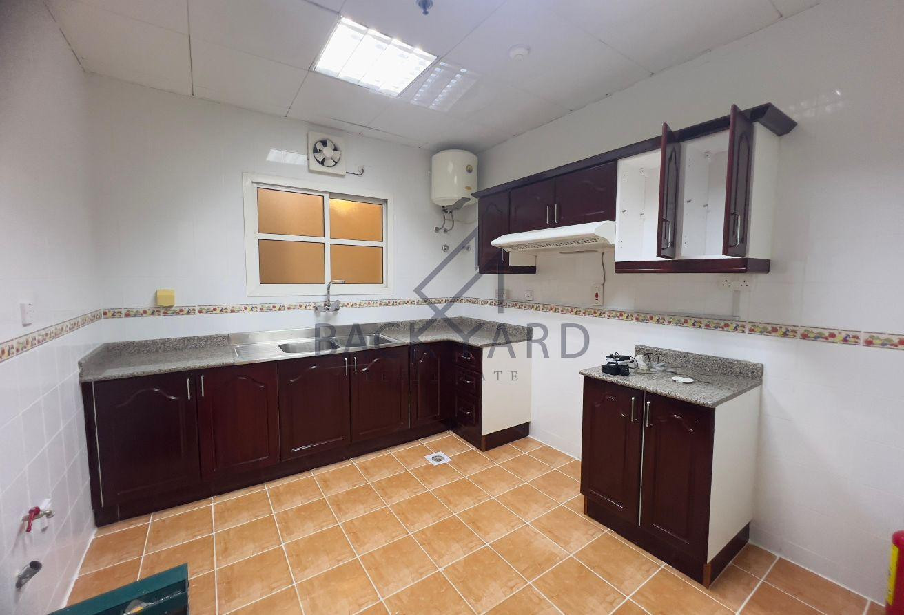 Spacious 3 BHK Unfurnished Apartment- Bin Mahmoud - Apartment in Al Jazeera Street