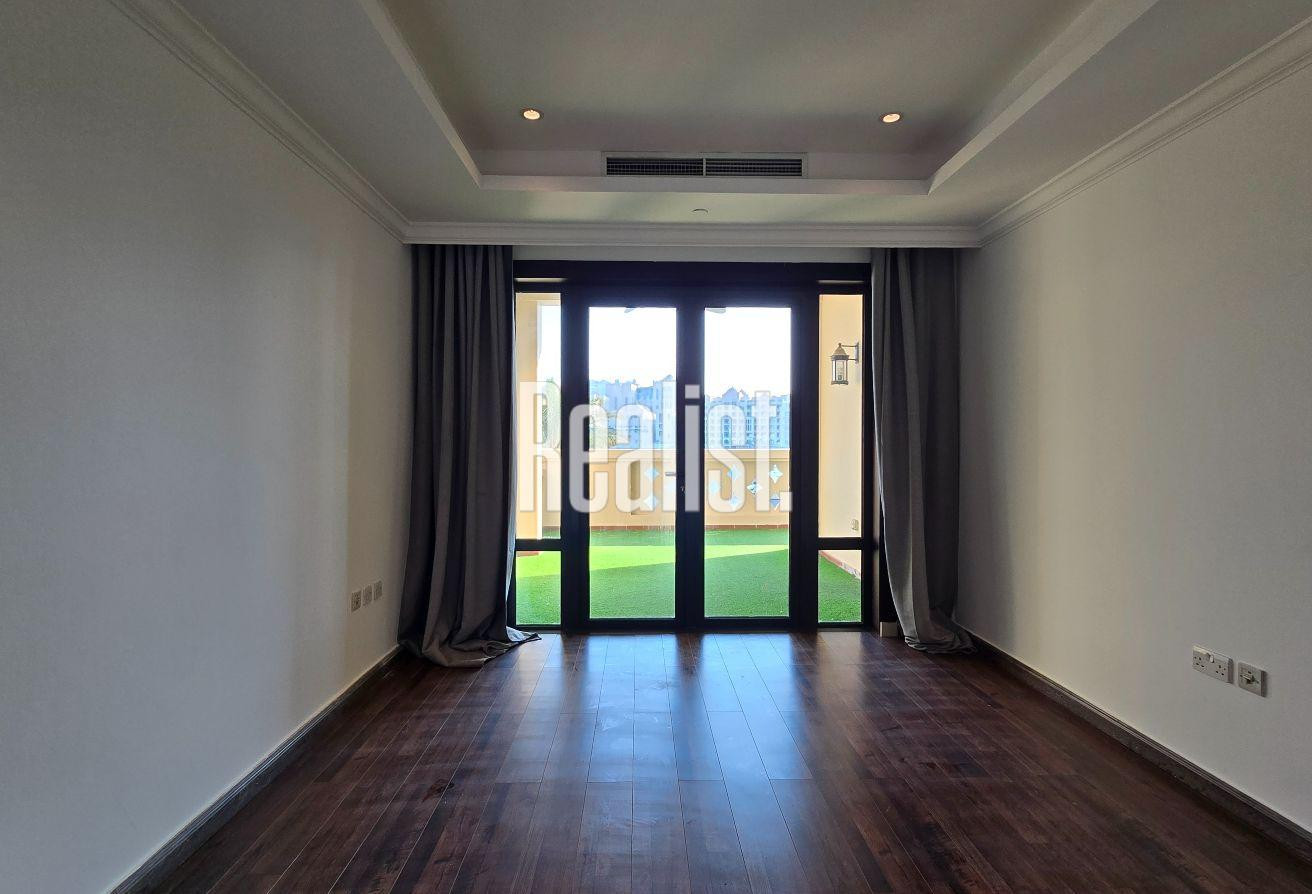 2BHK Marina View | Large Windows | Large Terrace