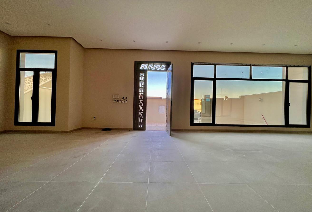 brand new villa_7 bedrooms_al maamoura - Apartment in Al Maamoura