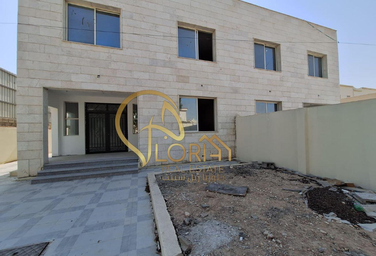 Brand New Spacious Family Villa For Rent | 13K - Villa in Doha