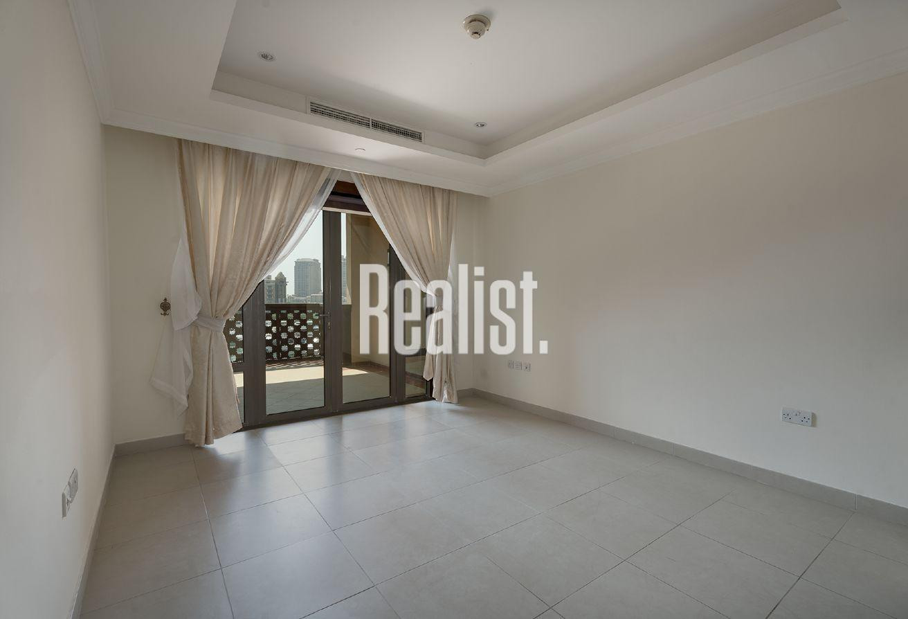 MARINA VIEW 2 BHK SEMIFURNISHED TOWNHOUSE IN PEARL