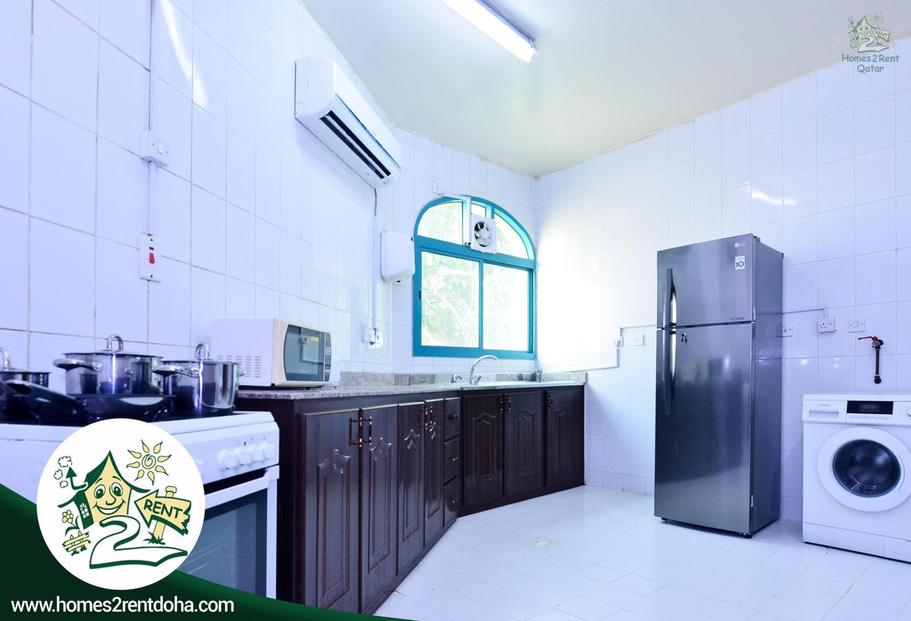 FF 5BHK ! All Inclusive ! Short and Long Term - Villa in West Porto Drive
