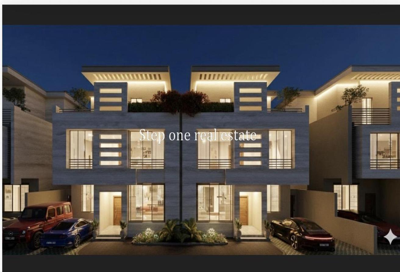FREEHOLD 6 BR VILLA| TITLE DEED AVAILABLE|COMPOUND