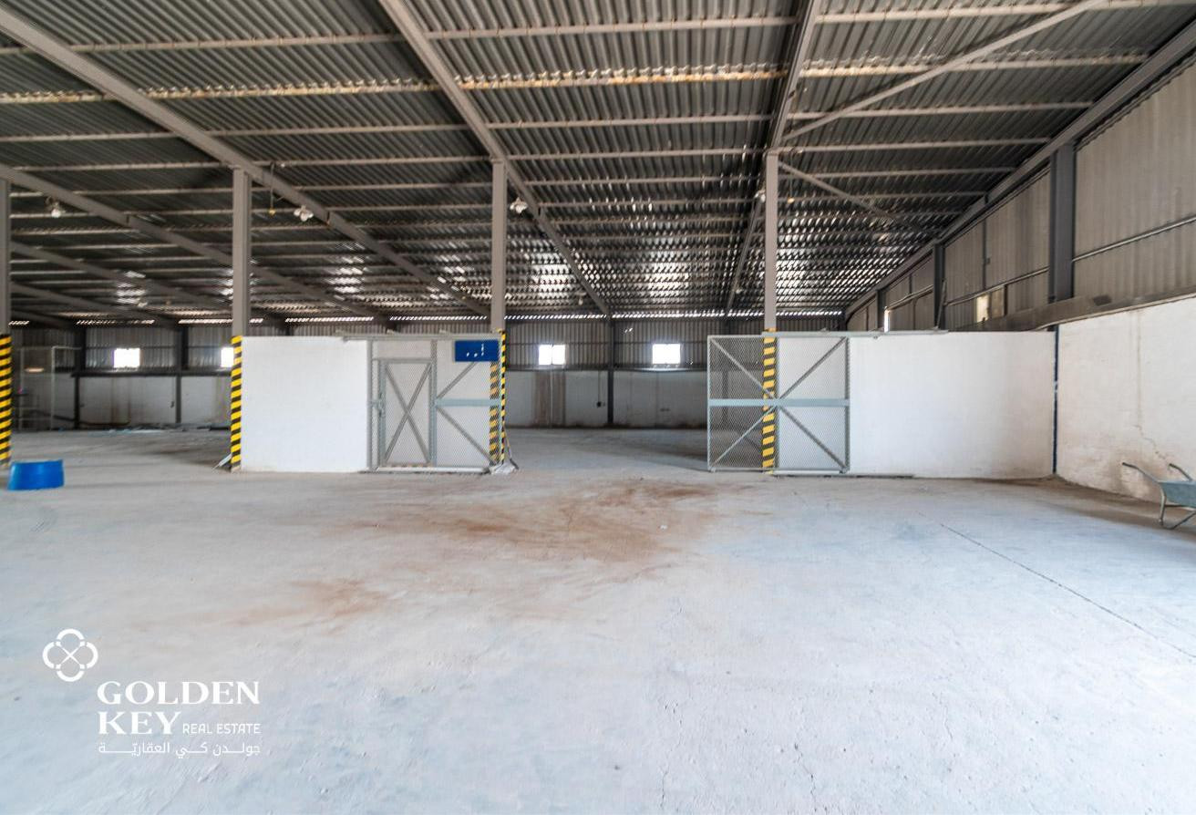 Land w/ General Warehouse for RentIndustrial Area - Plot in Industrial Area