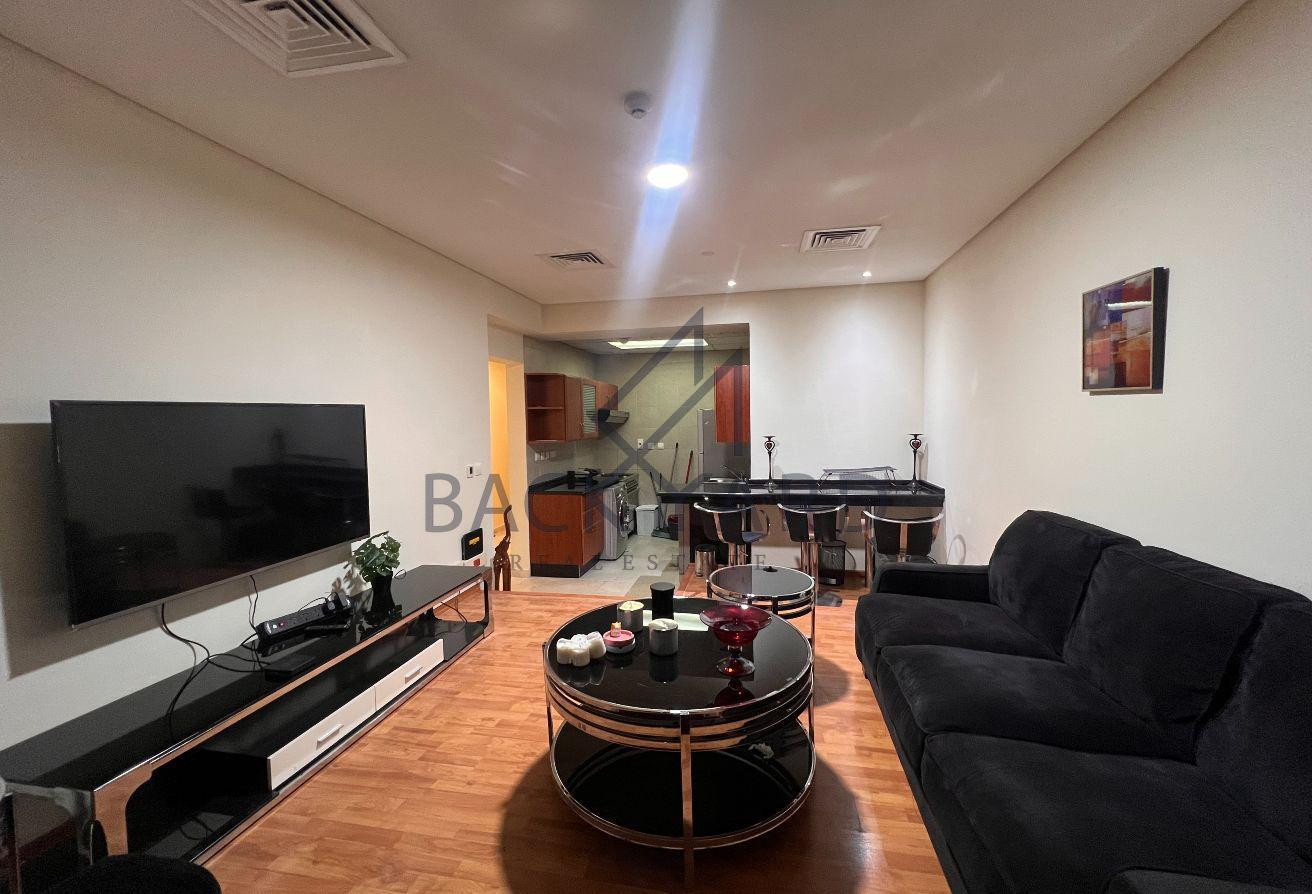 LUXURIOUS 2 BEDROOM APARTMENT IN WEST BAY . - Apartment in West Bay