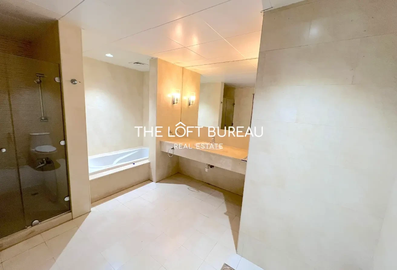 Spacious Sea View 3 Bedroom Apartment - Apartment in Doha