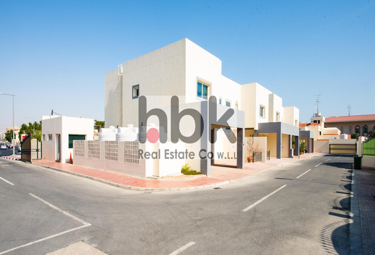3 bedroom villa in a compound No Commission - Compound Villa in Al Nasr Street