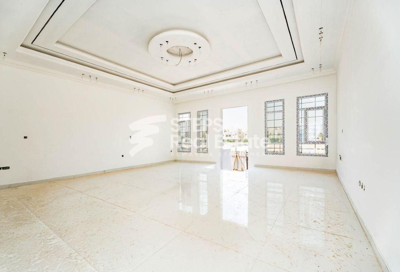 Luxurious 8 BHK Villa for Sale in Al Wukair - Villa in Al Wukair